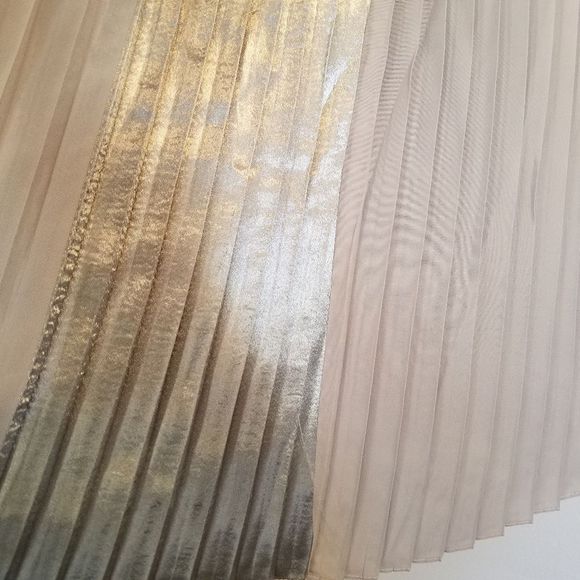 NWT Asos Grey Pleated Metallic Pannel Silver  Satin Midi Skirt 6 - Picture 6 of 9